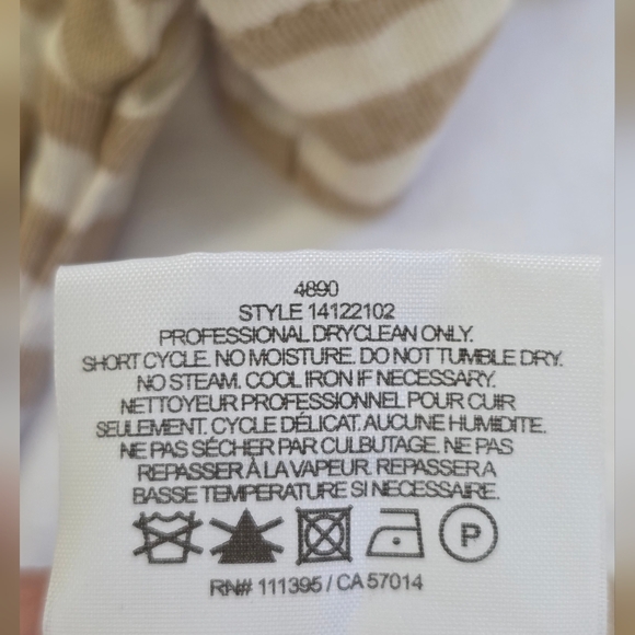 Tory Burch Striped V-Neck T-Shirt embroidered sleeve logo XS - Picture 6 of 6